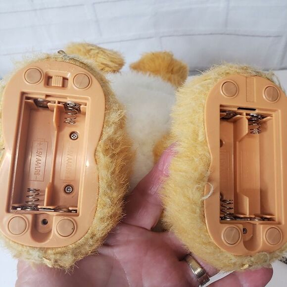 Hasbro FurReal Friends Animated Orange Daisy Plays With Me Kitty Cat Plush Toy - Picture 10 of 10